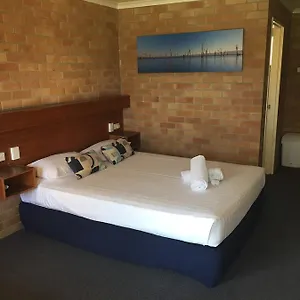 Miles Motel At Windsor Hotel Hotel Miles